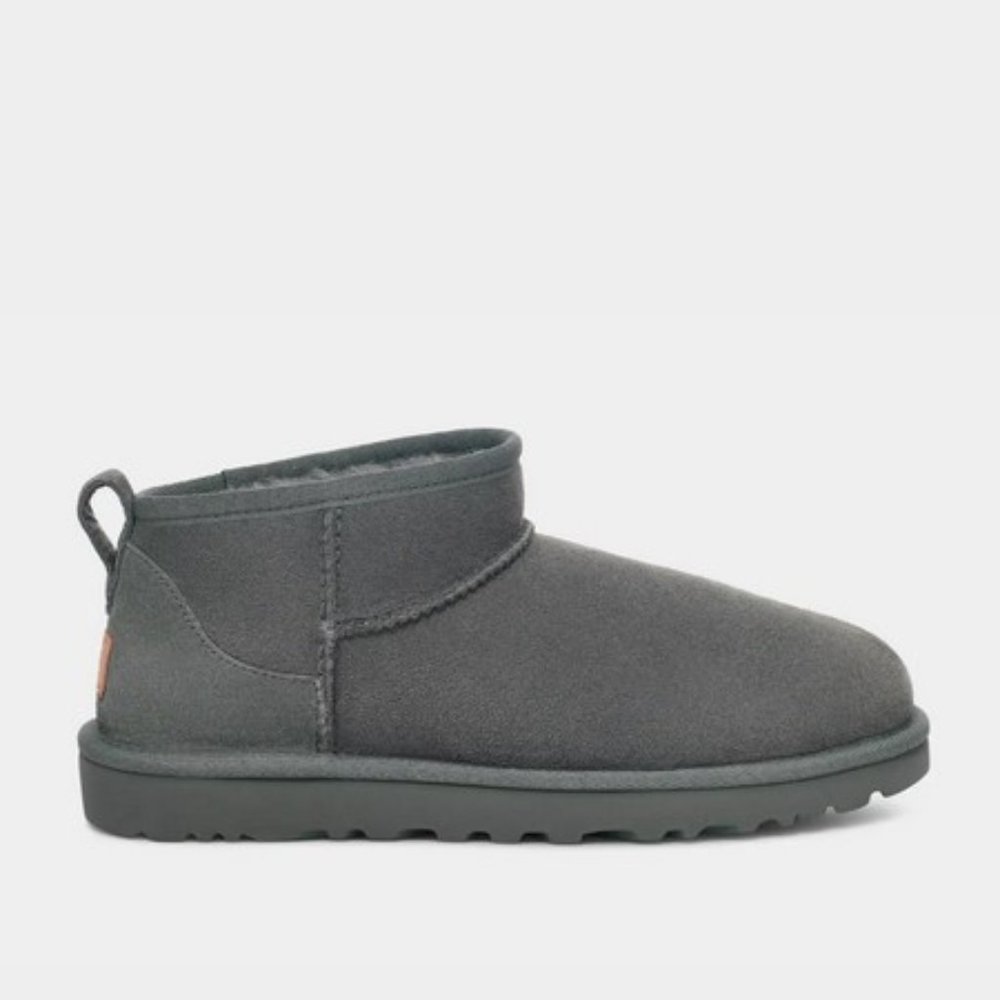 🎁 UGG Classic Ultra Mini Women's Ankle Boot - Picture 4 of 11